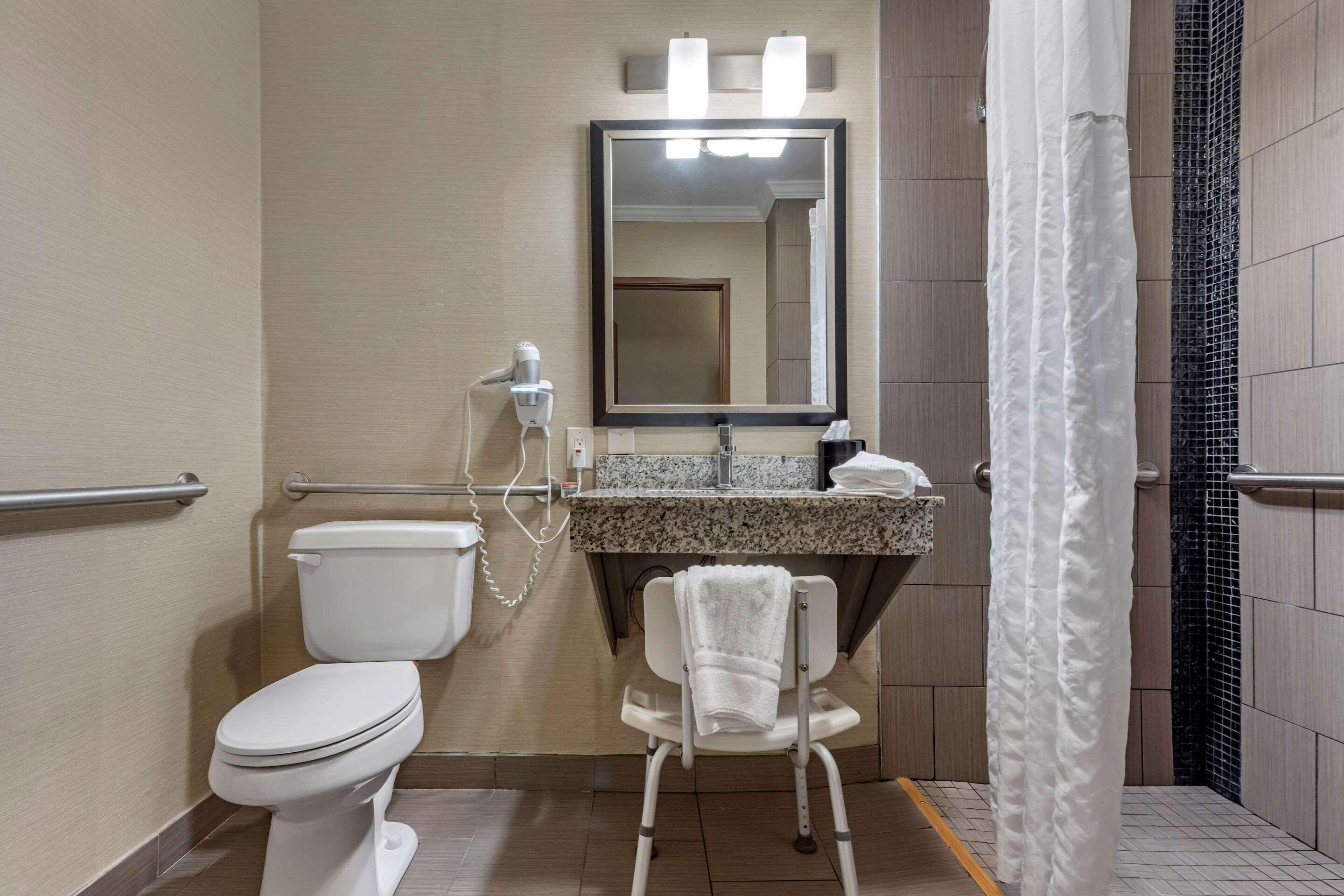 Hotel Comfort & 2*